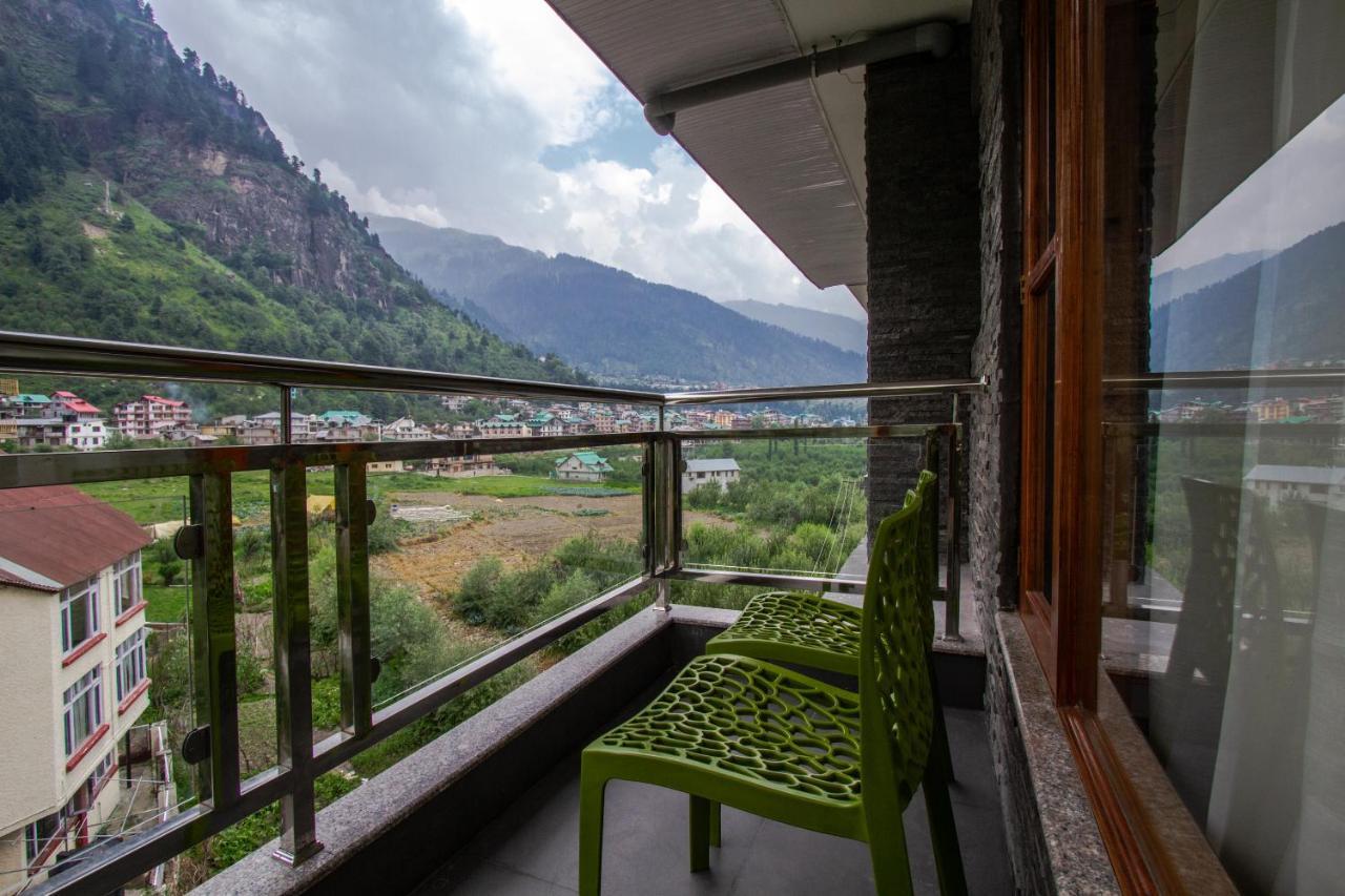 Suryansh Regency Manali Centrally Heated Air Cooled With Private Balconies Manāli Eksteriør billede